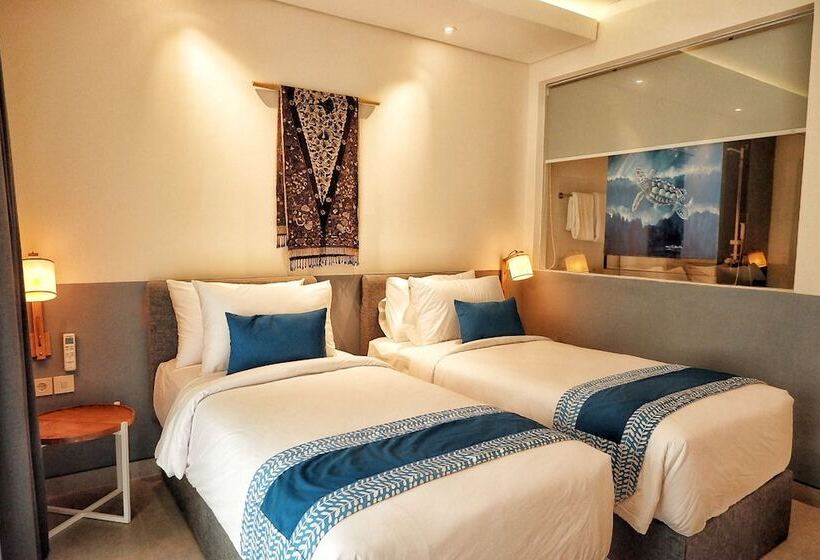 Номер Deluxe с Балконом, The Beach House Resort