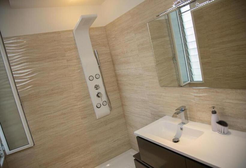 デラックスルーム, B&b Miramare Suite