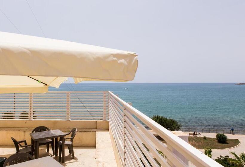 Трехместный Номер Комфорт, Sea Beach Pozzallo