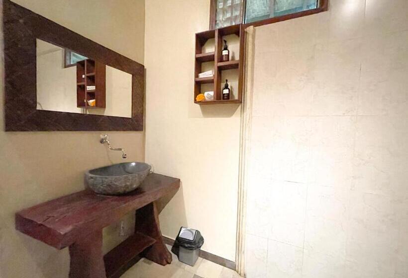 标准房带园景, Mirah Guest House