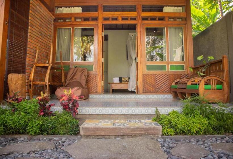 高级园景房, Mirah Guest House