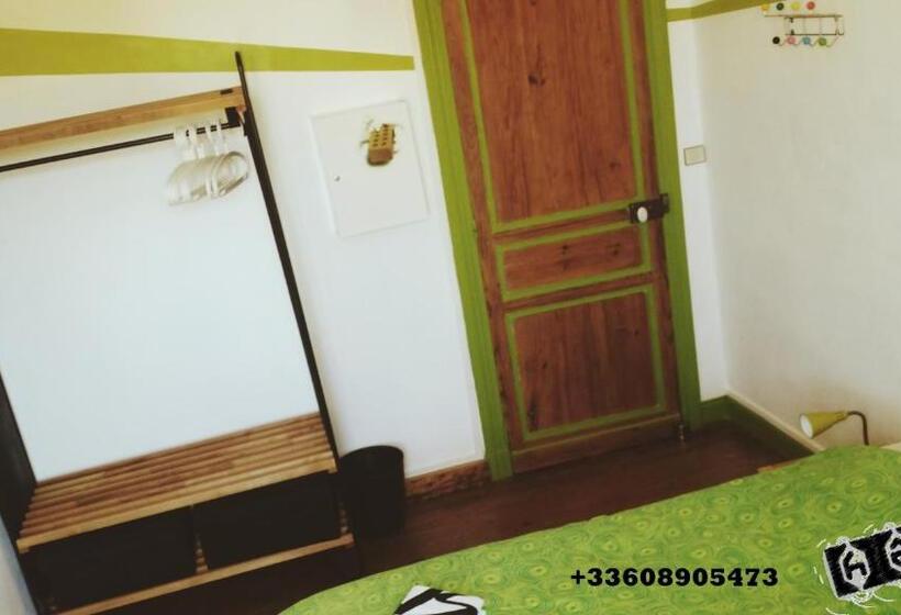 Номер Стандарт, H2oholidays   Auberge De Jeunesse   Youth Hostel