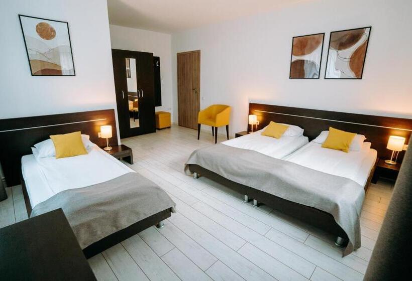 اتاق استاندارد سه نفره, Vila Anca