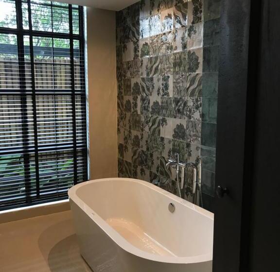 스위트 킹사이즈 침대, Gajib Bed&breakfast