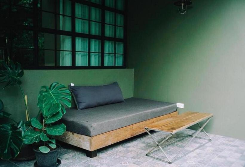 스위트 킹사이즈 침대, Gajib Bed&breakfast