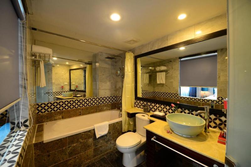 デラックスルーム, Ja Cosmo Hotel And Spa