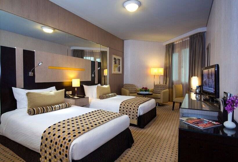 Номер Deluxe, Time Grand Plaza Hotel, Dubai Airport