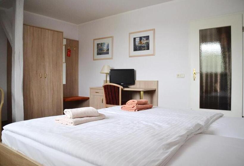 Номер Стандарт, Restaurant & Hotel Storchenklause