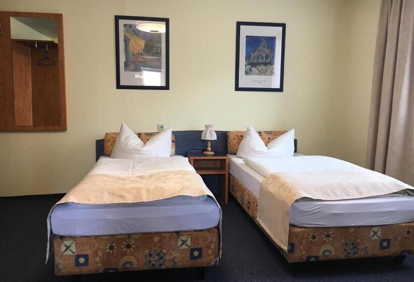 Трежместный Номер Economy, Altes Gasthaus Leuna Pension