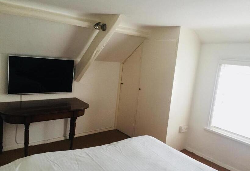 Номер Стандарт, Drang House All Rooms Have Stairs