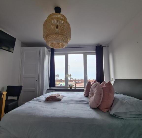 اتاق استاندارد, Evy S Place