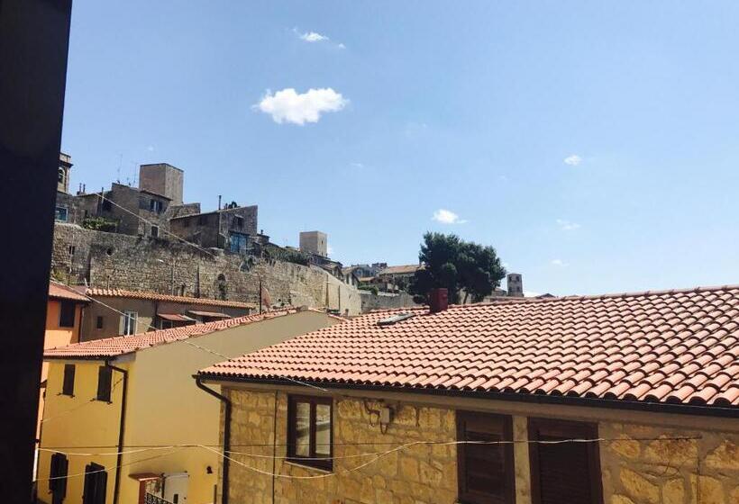 اتاق استاندارد با تخت بزرگ, Il Torrione
