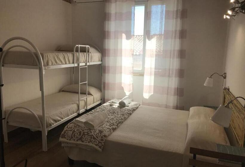 اتاق استاندارد با تخت بزرگ, Il Torrione