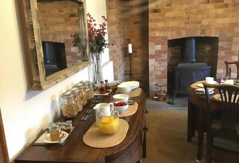 Номер Deluxe Кровать Кинг, White Hall Farm