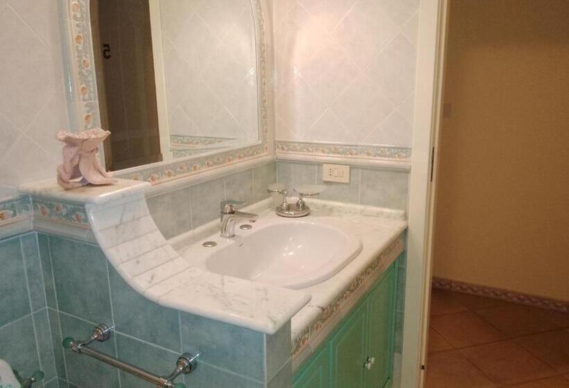 Номер Стандарт Совместная Ванная, Casamia