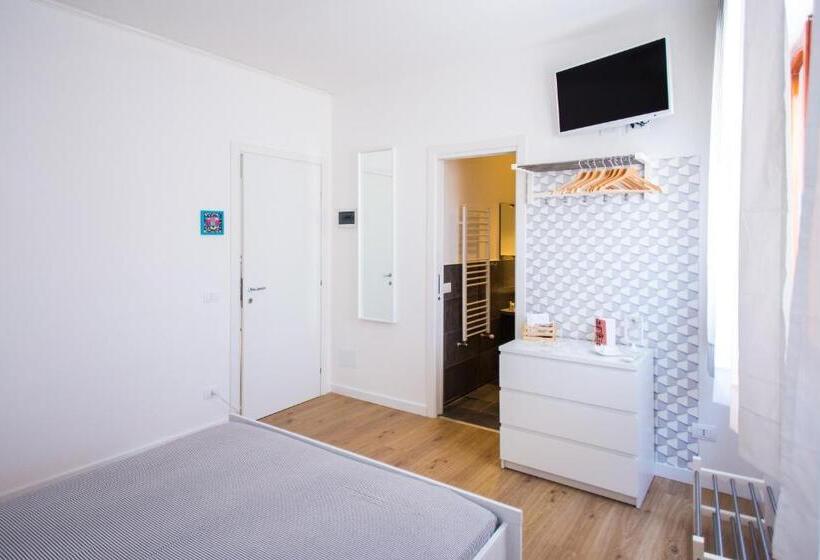 Deluxe Room, Mondello Beach   Rooms By The Sea