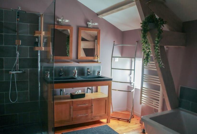 Семейный Номер, La Maison De Vénus