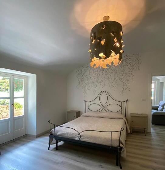 스탠다드 스튜디오 킹침대, Novecento Charming Room