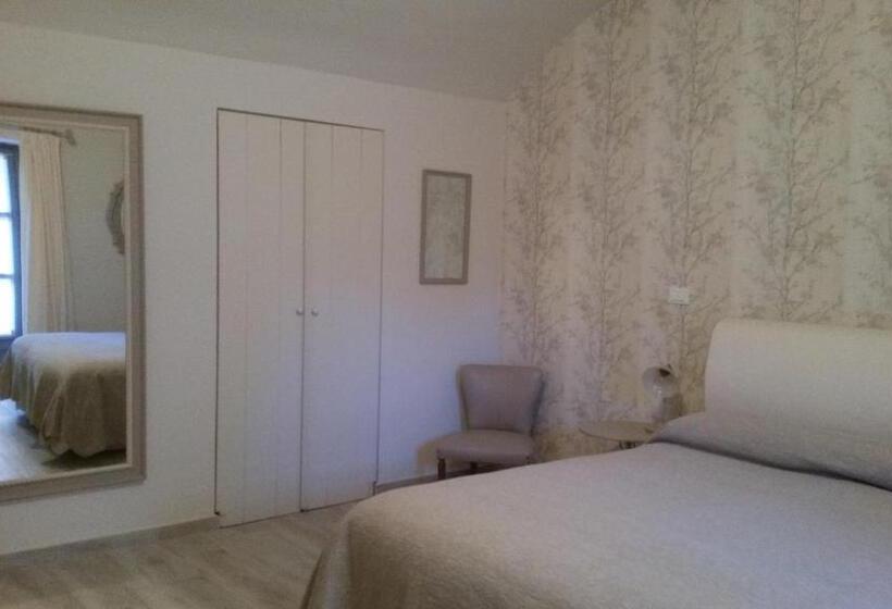 이코노미 룸, Novecento Charming Room