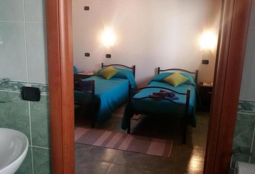 Четырехместный Номер Стандарт, B&b S Apposentu
