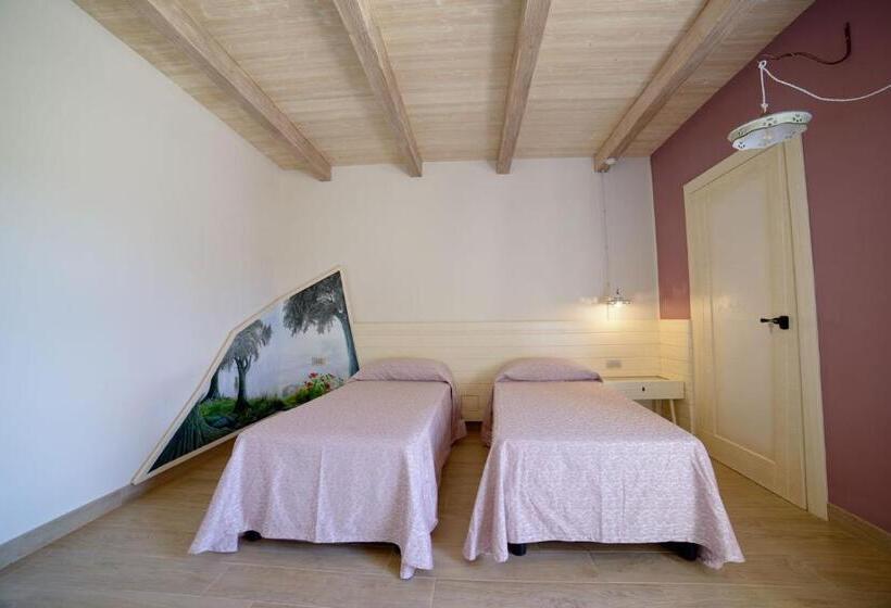 Номер Стандарт Вид на Сад, Agriturismo Frantoio Mafrica