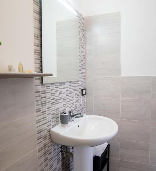 Четырехместный Номер Стандарт, Queen S Bed & Breakfast