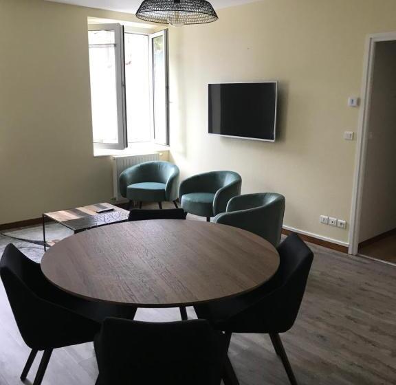 Апартаменты 2 Спальни, Residence Des Portes Du Velay