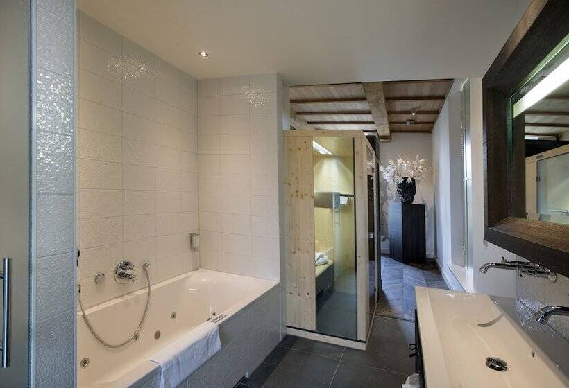 Люкс Повышенной Комфортности, Romantik Hotel Kasteel Daelenbroeck