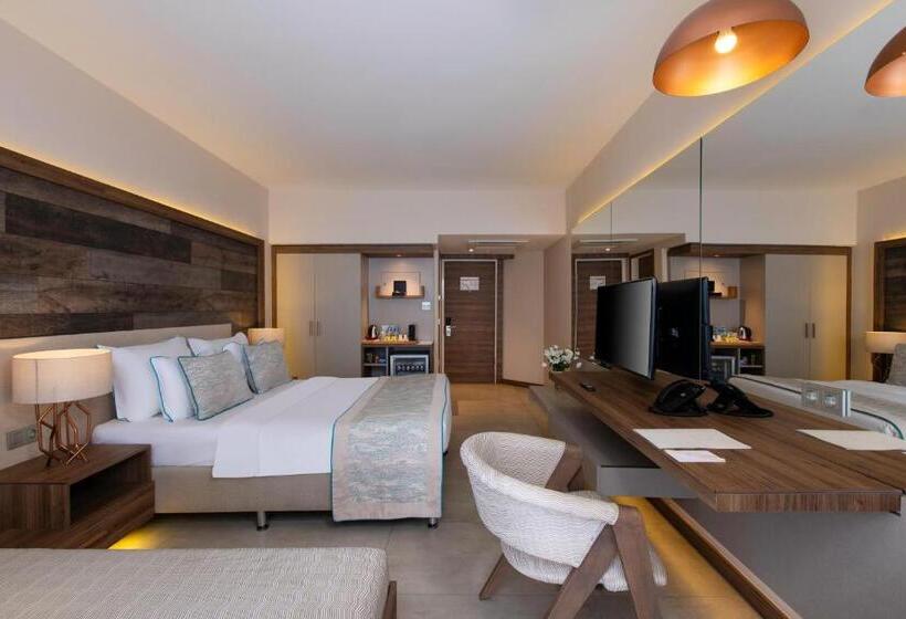 Superior-Zimmer, Design Plus Seya Beach