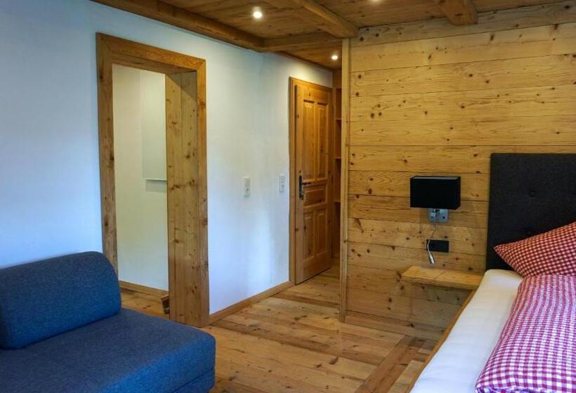 Номер Стандарт с Балконом, Haus Petra