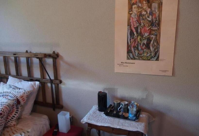 Номер Стандарт, Stuartlodge S
