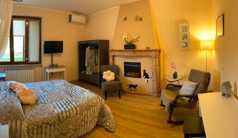 Трехместный Номер Стандарт Вид на Сад, La Casa Di Campagna Sul Garda