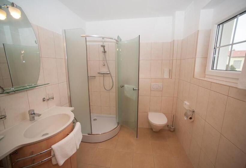 Номер Deluxe с Балконом, Villa Katharina