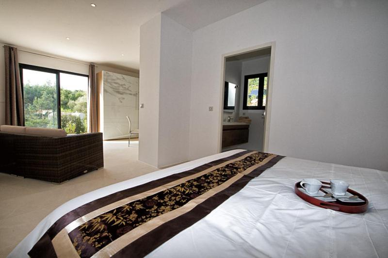 1 Bedroom Apartment with Terrace Sea View, Villa Les Restanques