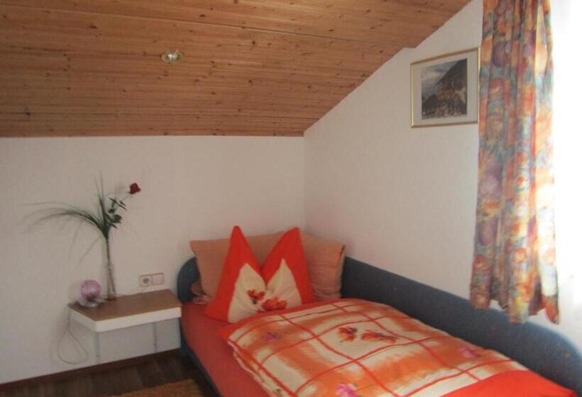 Номер Стандарт Трехместный, Haus Jochum