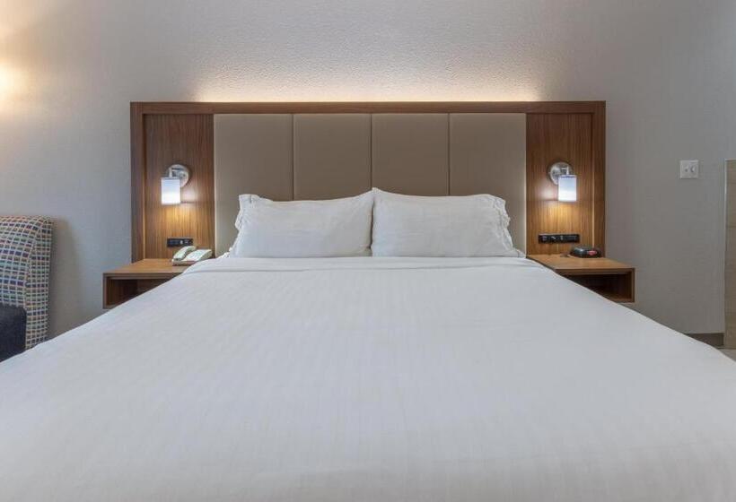 Люкс, Holiday Inn Express   Indianapolis   Southeast, An Ihg