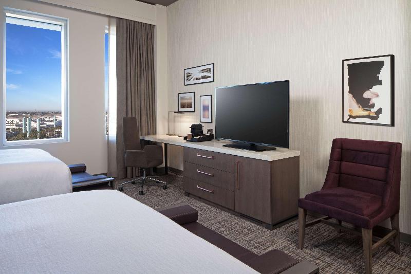 سوئیت با تخت بزرگ, Holiday Inn Express   Indianapolis   Southeast, An Ihg