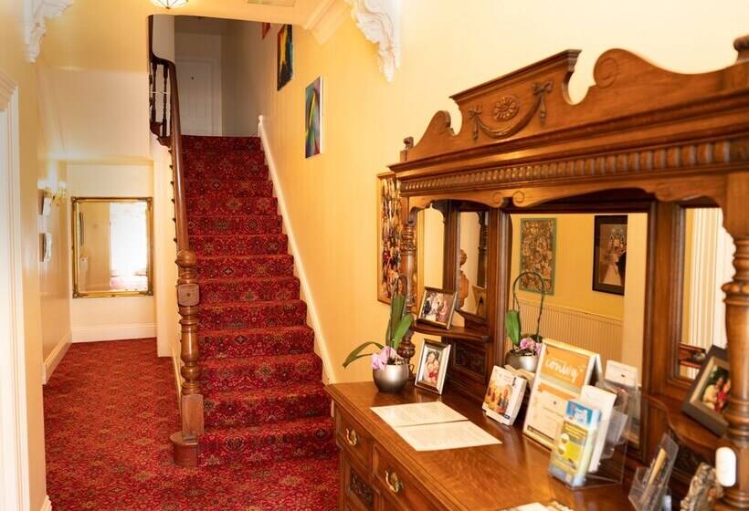 Номер Стандарт, Llandudno Hostel