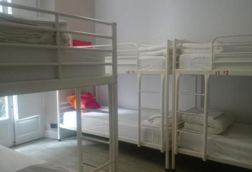 공동 객실, Hostel Royalty Albergue