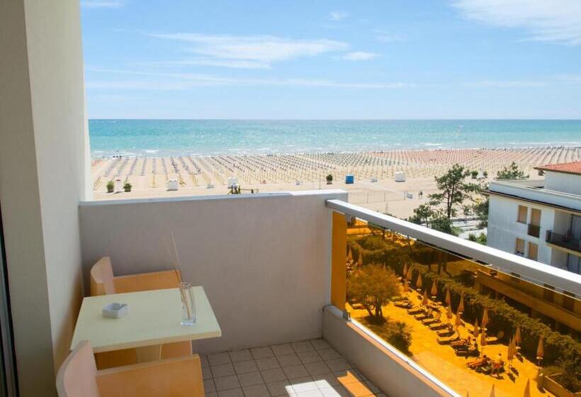 Superior Triple Room Sea View, Bibione Palace