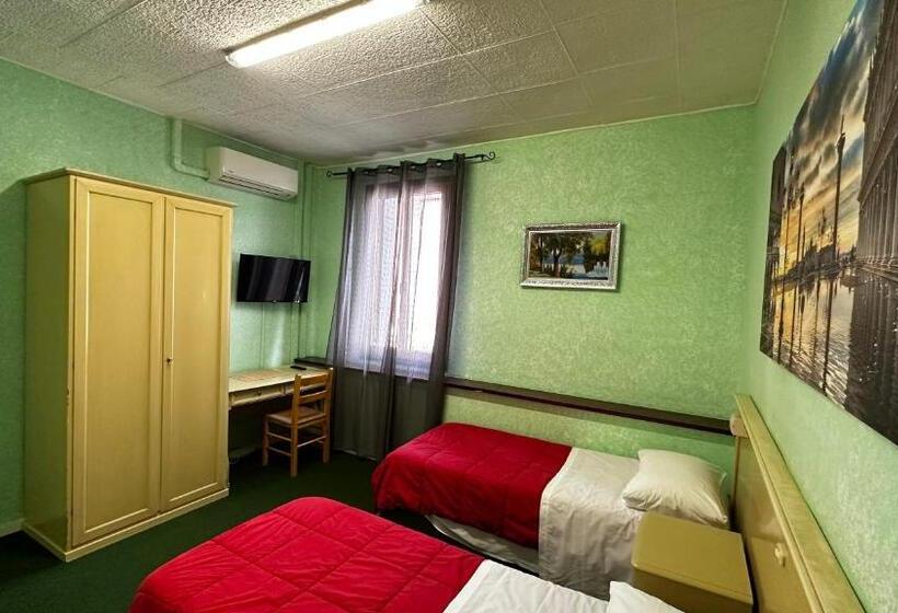 اتاق استاندارد سه نفره, Nuova Locanda Belvedere