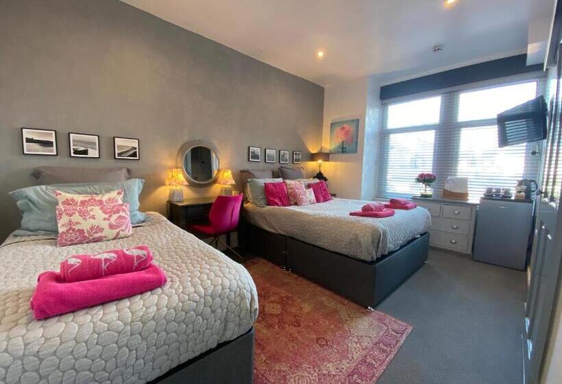 Standard Triple Room, The Mayfield Boutique Guest House