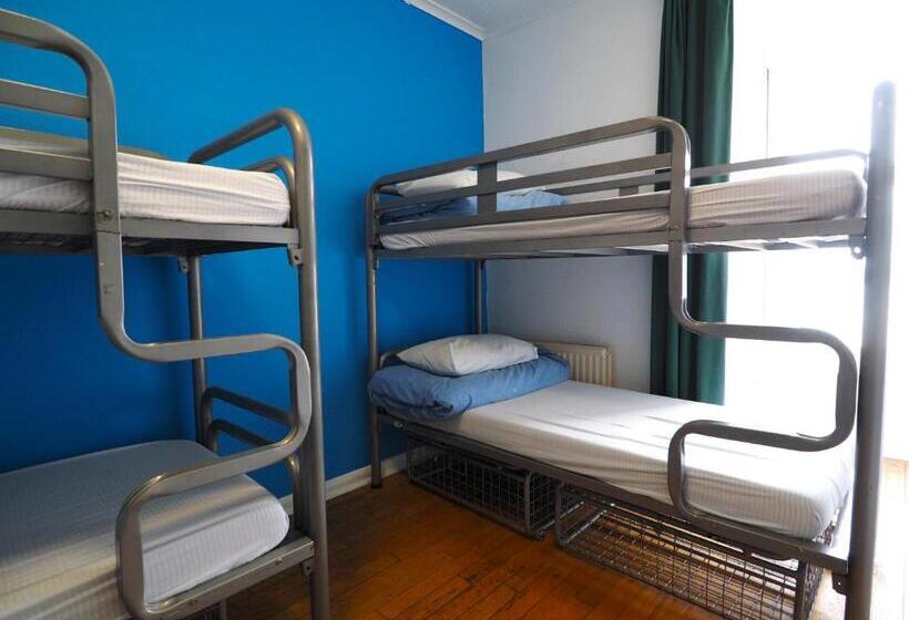 Четырехместный Номер Стандарт, St Christopher S Inn Newquay