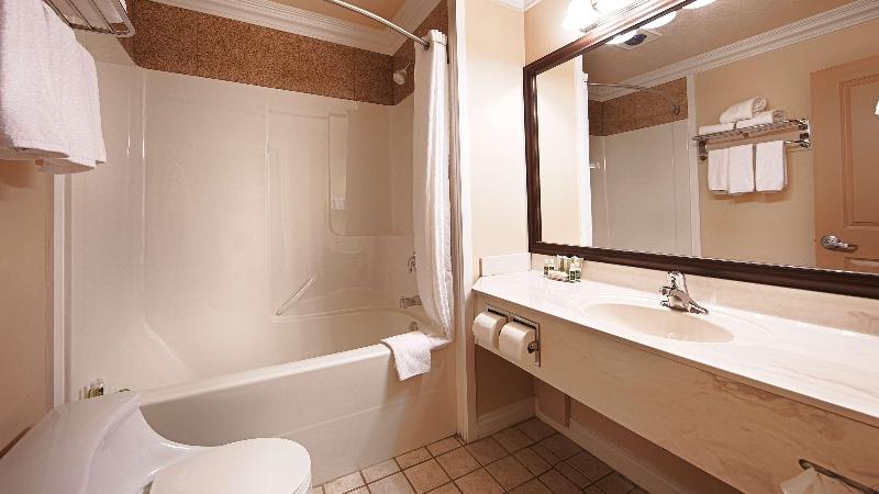 Люкс 2 Спальни, Best Western Plus Mirage Hotel And Resort