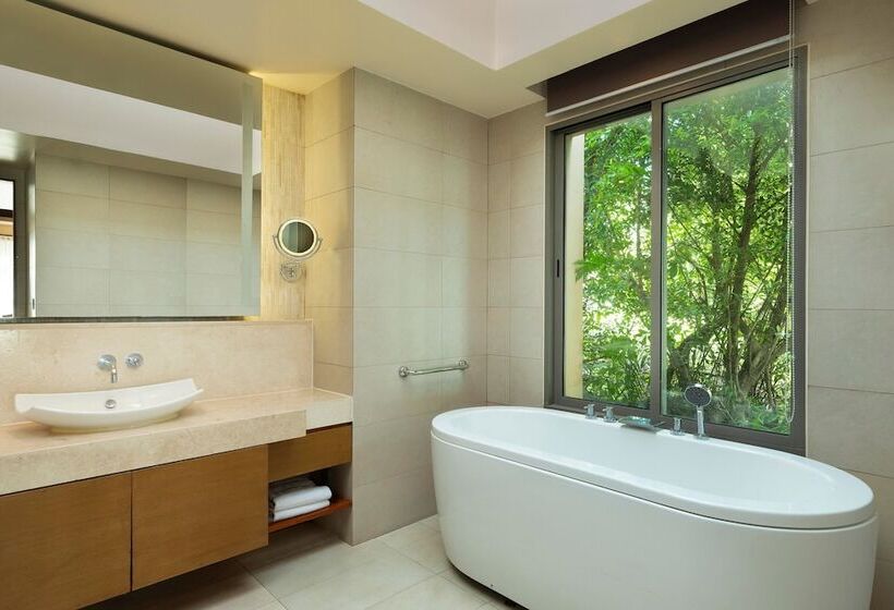 ویلای 3 خوابه, The Westin Siray Bay Resort & Spa, Phuket