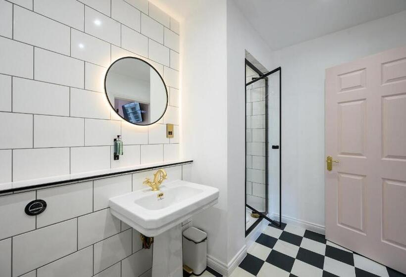 Номер Deluxe, Queen Charlotte Guesthouse