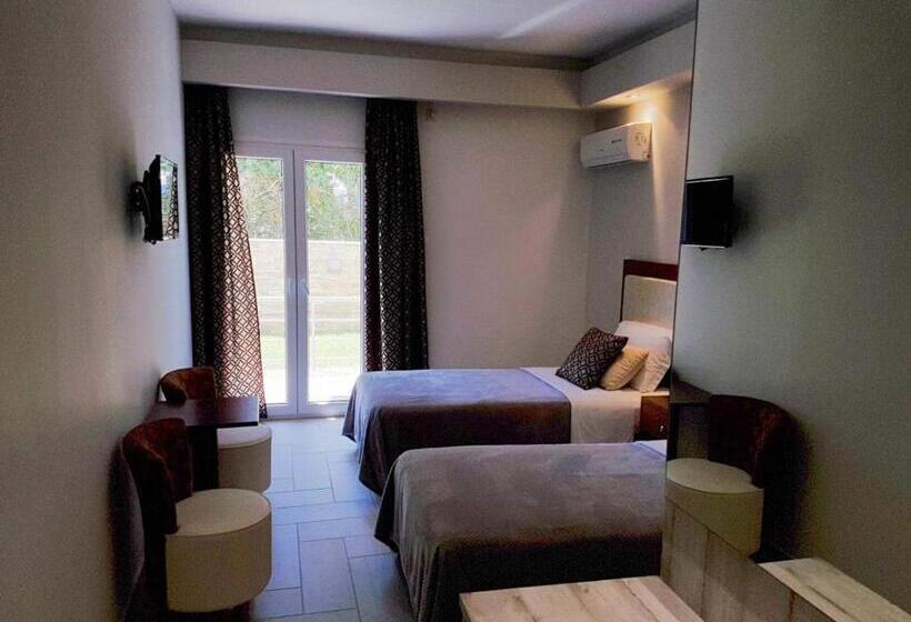 Классический Номер Вид на Сад, Chryssi Akti, Sure Hotel Collection