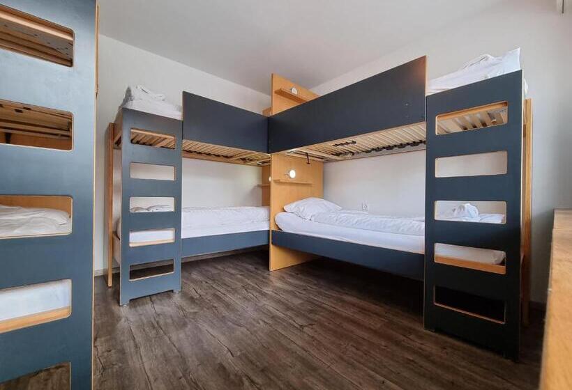 Номер Стандарт Совместная Ванная, Hostel By Hyve Basel