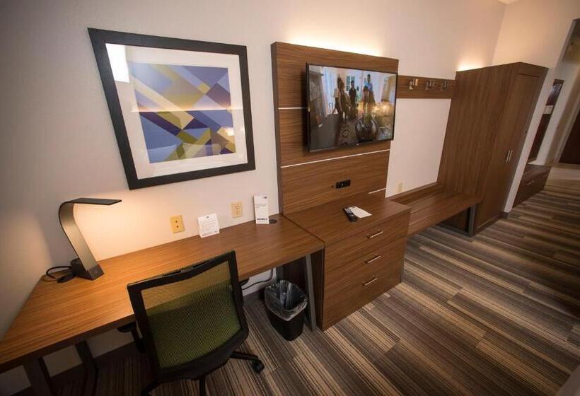 带大床的标准间, Holiday Inn Express Hotel & Suites Lexington Downtown University, An Ihg