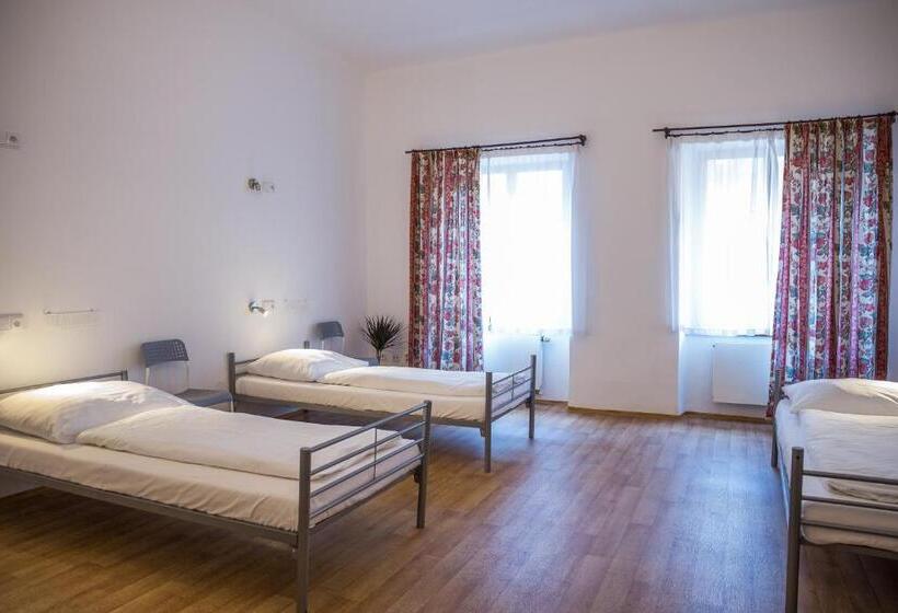 اتاق استاندارد چهار تخته, Hostel Little Quarter